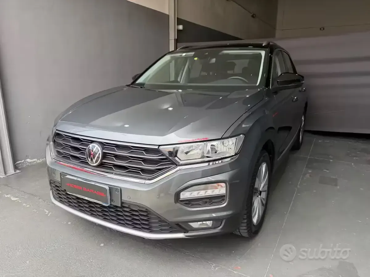 Usata VW T-Roc Style 110 CV (80 kW) 2021 Grigio SUV