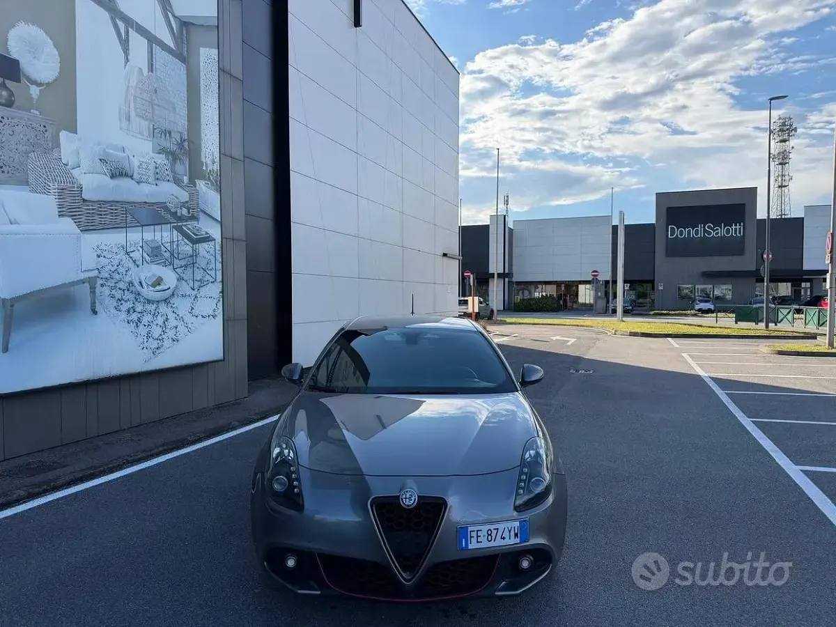 Usata Alfa Romeo Giulietta 150 CV (110 kW) 2016 Grigio Utilitaria