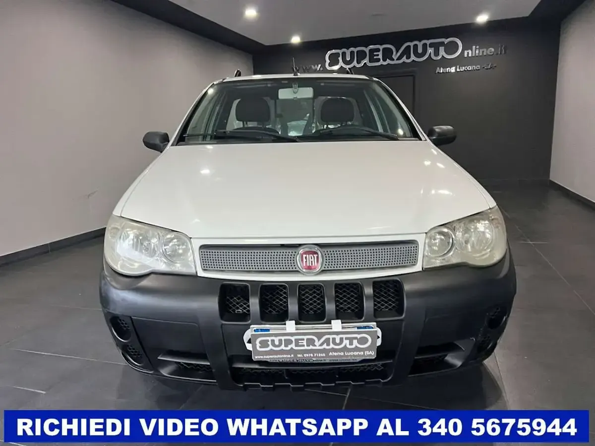 Usata Fiat Strada 85 CV (62 kW) 2009 Bianco Pick-up