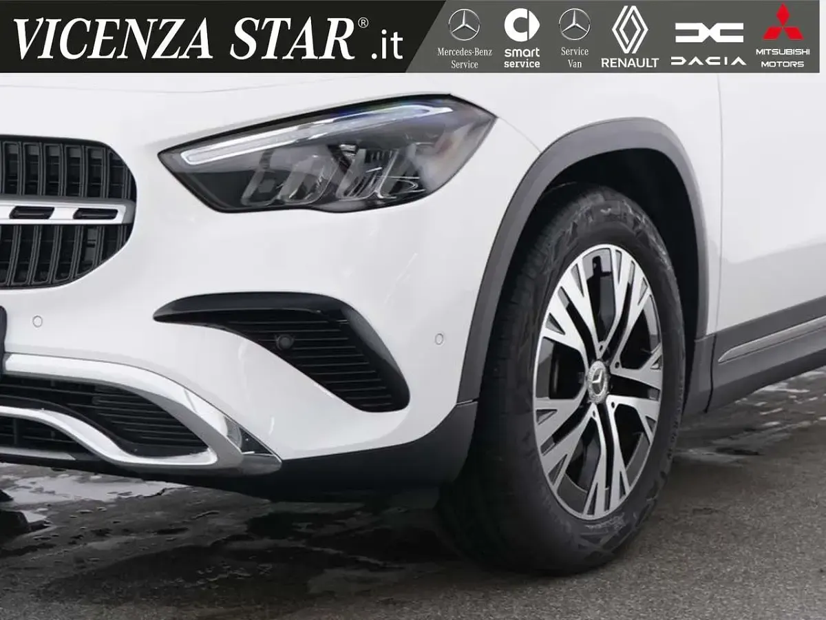 Usata Mercedes GLA180 Advanced 136 CV (100 kW) 2025 Bianco polare SUV