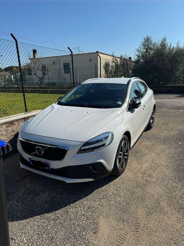 Usata Volvo V40 CC Pro 120 CV (88 kW) 2019 Station wagon