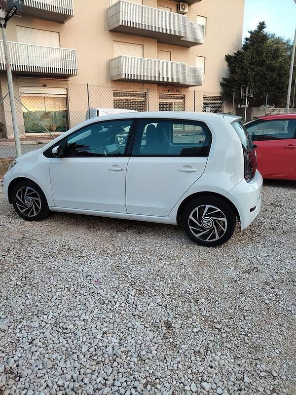 Usata VW up! 60 CV (44 kW) 2019 Utilitaria