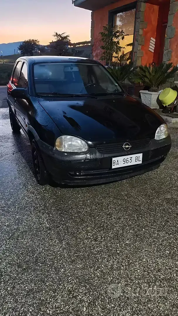 Occasion Opel Corsa 1998 Noir Citadine