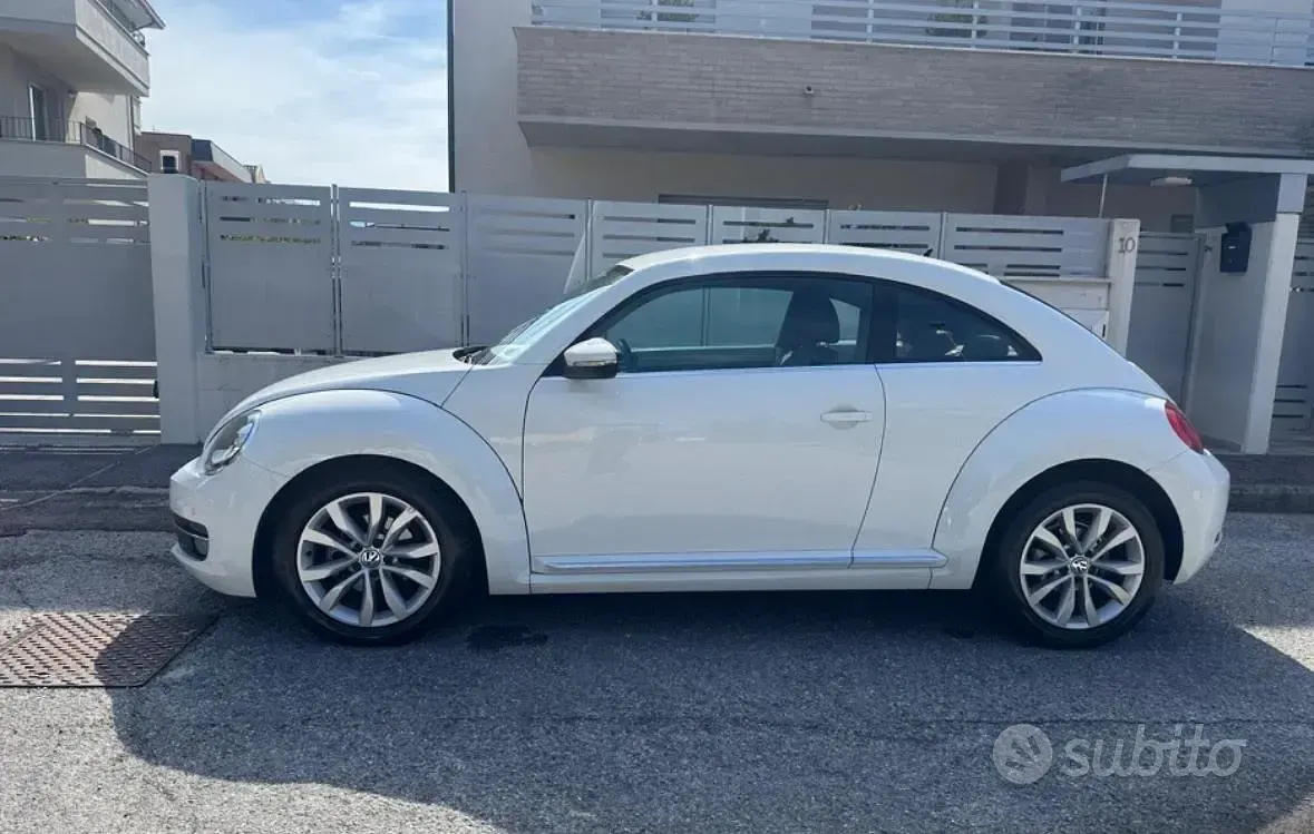 Usata VW Beetle 101 CV (74 kW) 2015 Bianco Utilitaria