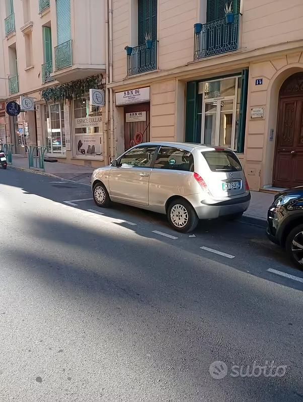 Usata Lancia Ypsilon 69 CV (50 kW) 2005 Grigio Utilitaria