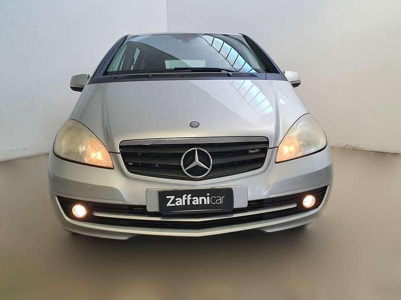 Usata Mercedes A180 Classic 109 CV (80 kW) 2008 Argento Berlina