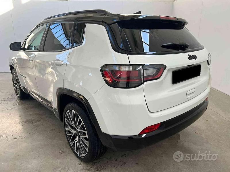 Usata Jeep Compass Summit 131 CV (96 kW) 2025 Bianco SUV