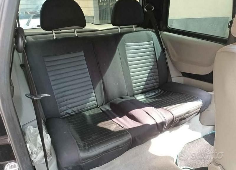 Usata Seat Arosa 60 CV (44 kW) 2003 Nero Utilitaria