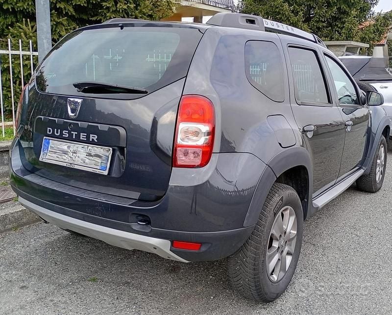 Usata Dacia Duster 110 CV (80 kW) 2014 Grigio SUV