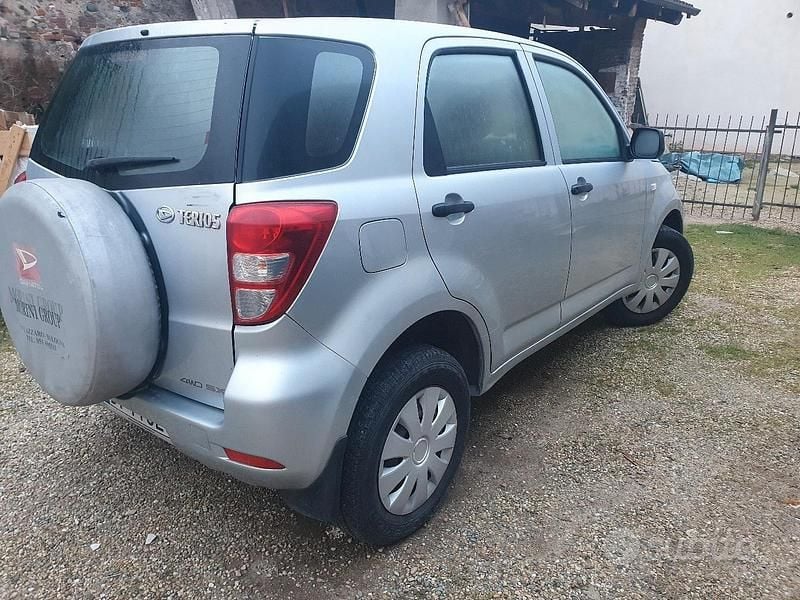 Usata Daihatsu Terios 2009 Grigio SUV