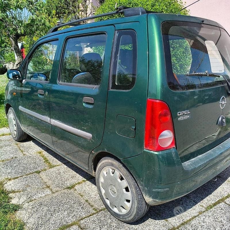 Usata Opel Agila 58 CV (42 kW) 2003 Verde Monovolume