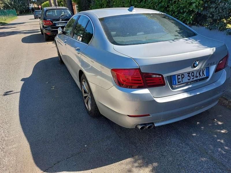 Usata BMW 525 218 CV (160 kW) 2012 Argento Berlina