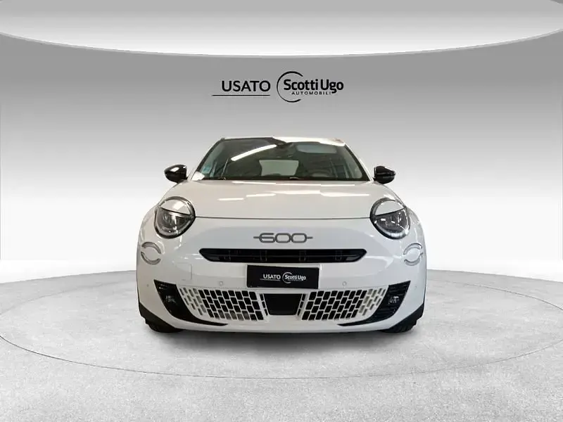 Usata Fiat 600 Pop 145 CV (106 kW) 2025 Bianco SUV