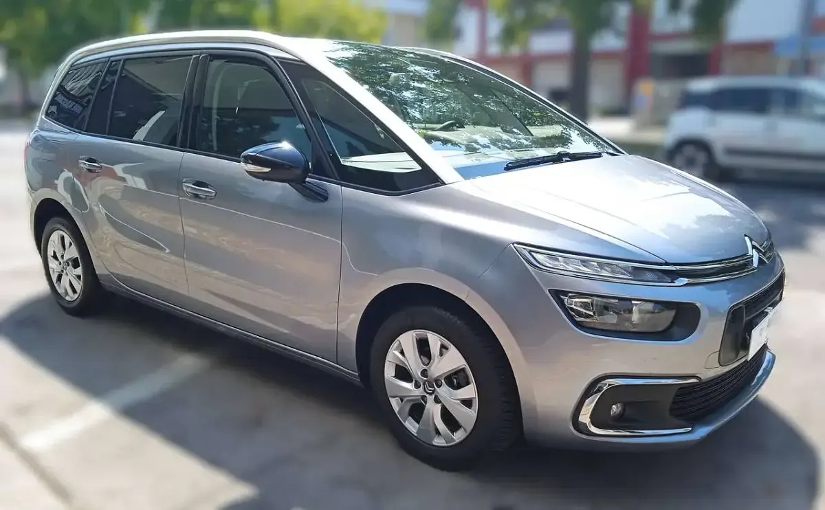 Usata Citroën C4 SpaceTourer Feel 131 CV (96 kW) 2021 Steel grey Monovolume
