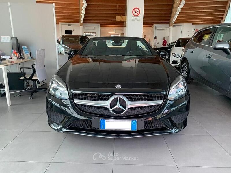 Usata Mercedes SLC250 Premium 204 CV (150 kW) 2017 Nero Cabrio