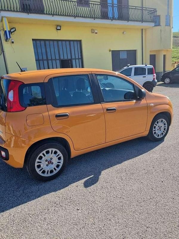 Usata Fiat Panda Easy 69 CV (50 kW) 2020 Other Utilitaria