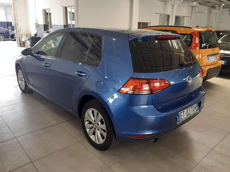 Usata VW Golf VII Comfortline 105 CV (77 kW) 2013 Blu Berlina