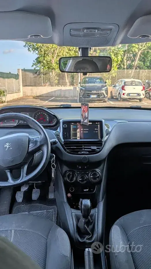 Usata Peugeot 208 Active 68 CV (50 kW) 2012 Grigio Utilitaria
