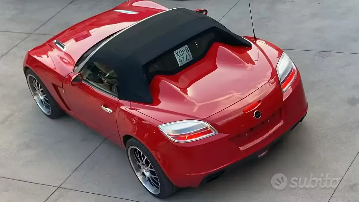 Usata Opel GT 264 CV (194 kW) 2009 Nero Cabrio