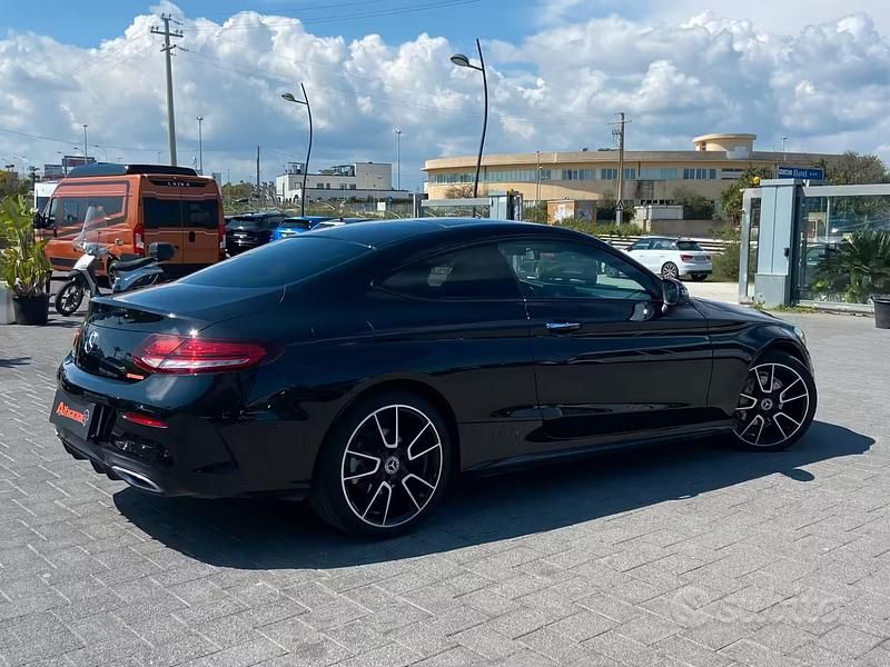 Usata Mercedes C220 Premium 194 CV (142 kW) 2020 Nero Coupé