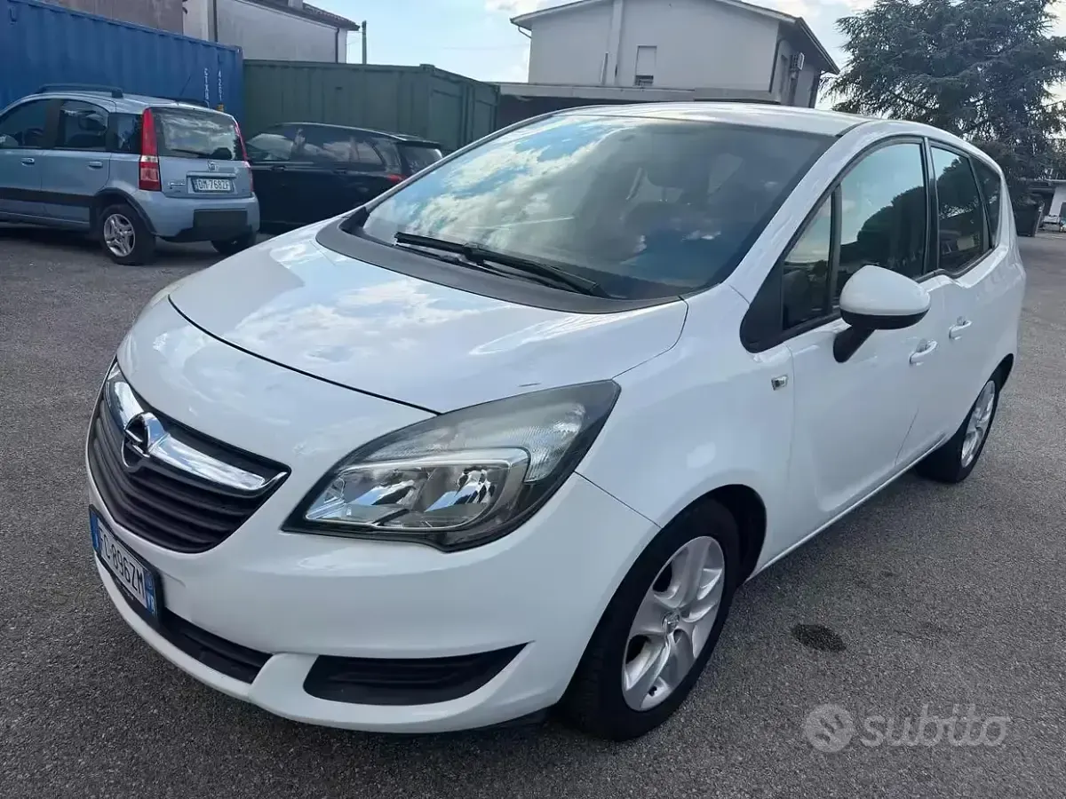 Usata Opel Meriva 120 CV (88 kW) 2016 Bianco Monovolume