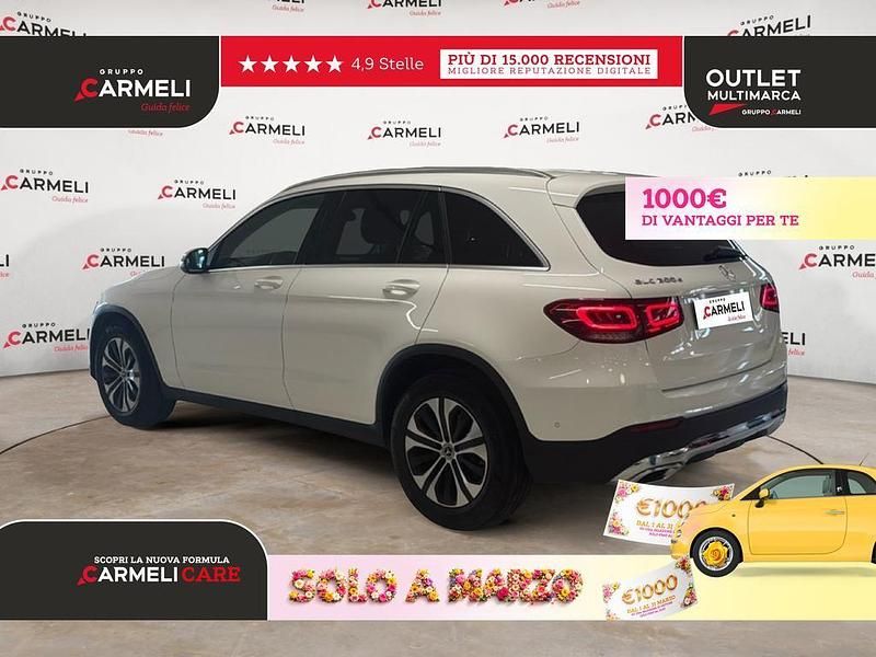 Usata Mercedes GLC200 163 CV (119 kW) 2020 Bianco SUV