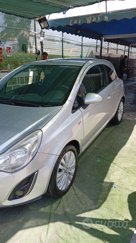 Usata Opel Corsa 60 CV (44 kW) 2012 Grigio Utilitaria