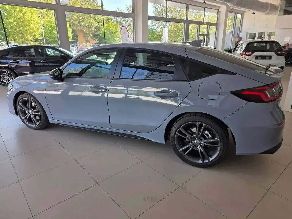Nuova Honda Civic Sport 143 CV (105 kW) 2026 Sonic grey Berlina