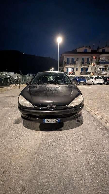 Usata Peugeot 206 75 CV (55 kW) 2001 Berlina