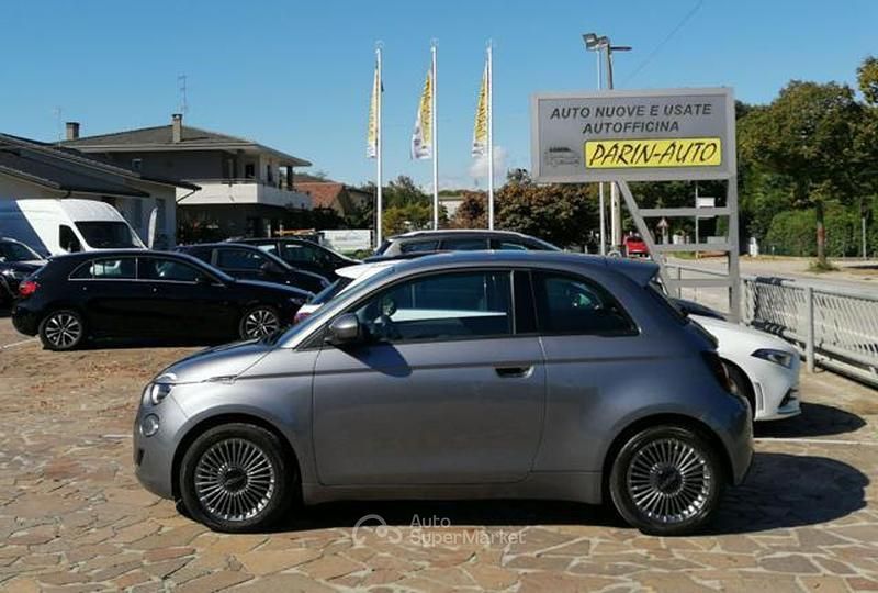 Usata Fiat 500e Icon 86 kW (118 CV) 2022 Gray Berlina