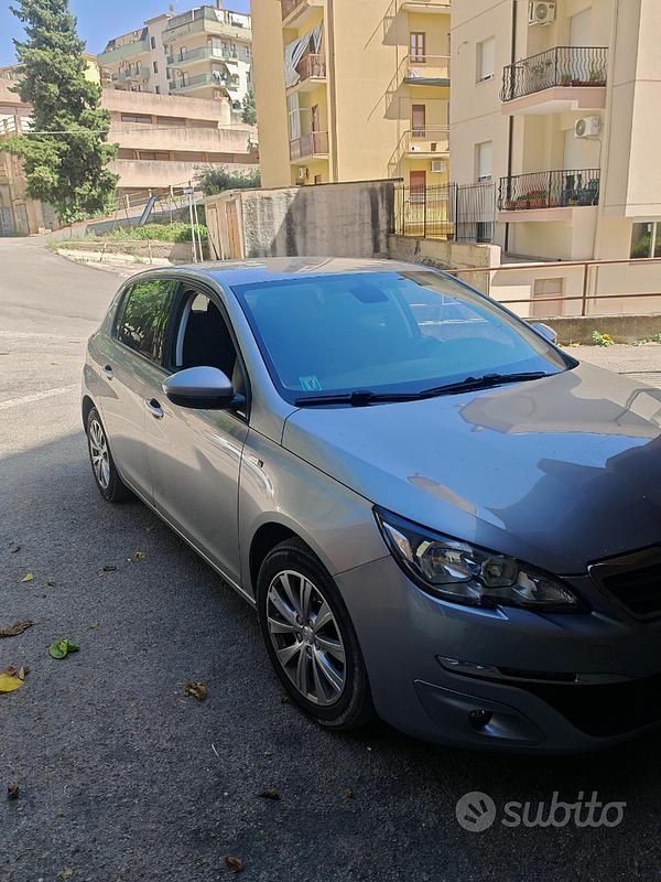 Usata Peugeot 308 112 CV (82 kW) 2017 Grigio Berlina