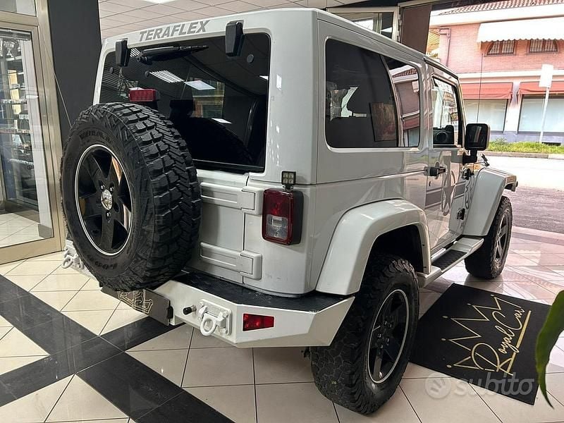 Usata Jeep Wrangler 200 CV (147 kW) 2012 Bianco SUV