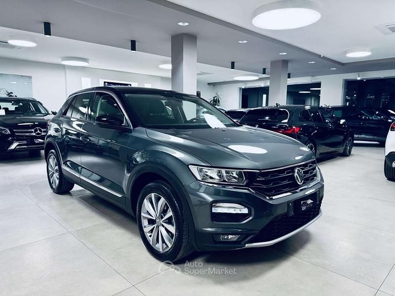 Usata VW T-Roc Style 117 CV (86 kW) 2018 Grigio SUV