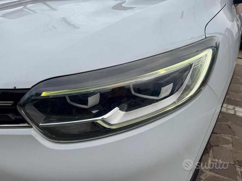 Usata Renault Kadjar 110 CV (80 kW) 2018 Bianco SUV