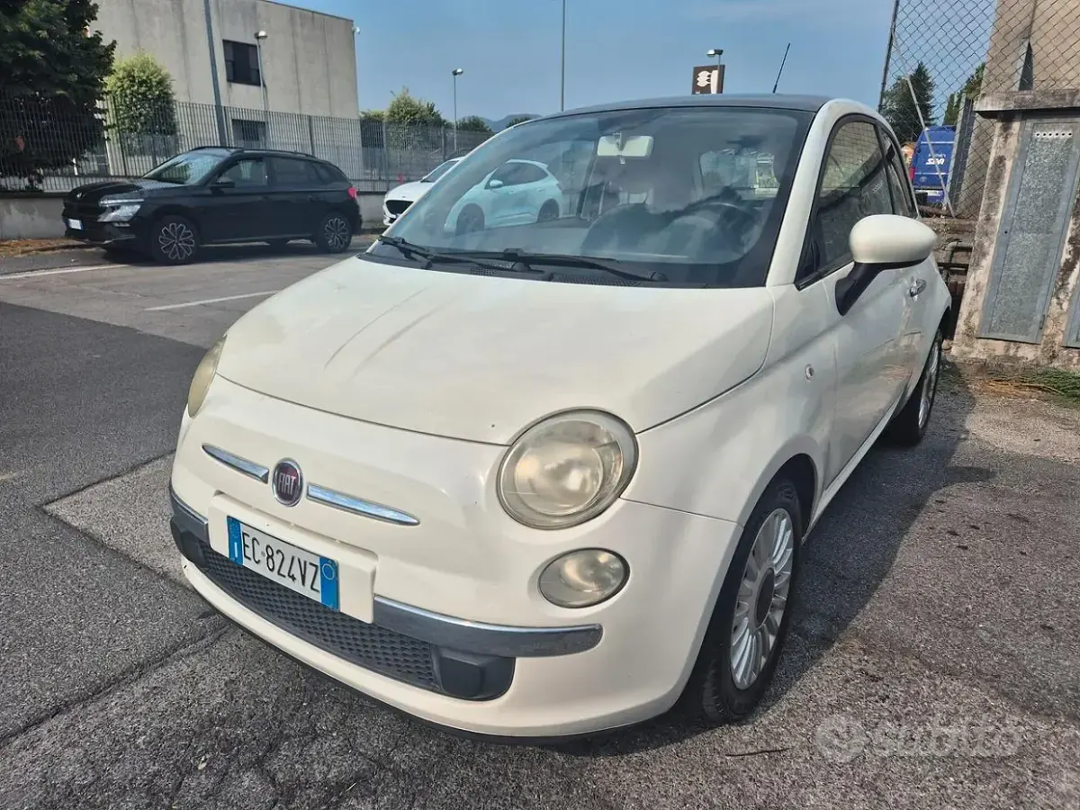 Usata Fiat 500 Lounge 69 CV (50 kW) 2010 Bianco Berlina