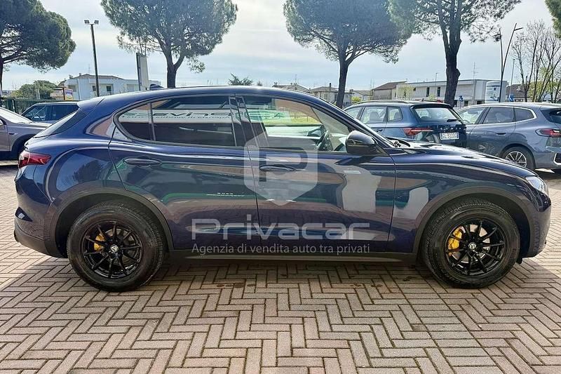 Usata Alfa Romeo Stelvio Business 190 CV (139 kW) 2020 Blu SUV