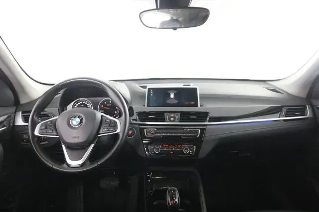 Usata BMW X1 xLine 150 CV (110 kW) 2019 Mediterranean blue SUV