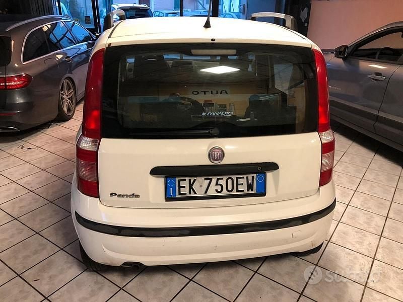 Bianco Usata 2017 Fiat Panda Utilitaria | 3000 € (Super prezzo) - Immagine 1/4