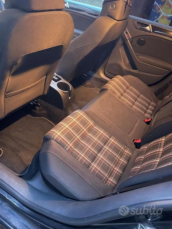 Usata VW Golf VI GTI 210 CV (154 kW) 2010 Nero Utilitaria