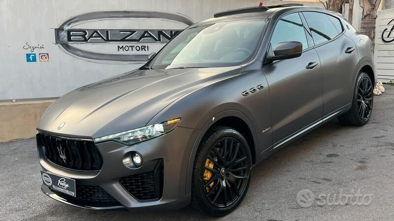 Grigio satinato Usata 2020 Maserati Levante SUV | 46.999 € (Molto cara) - Immagine 1/4
