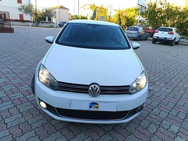 Usata VW Golf VI Highline 140 CV (102 kW) 2010 Bianco Utilitaria