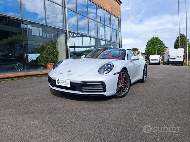 Grigio Usata 2024 Porsche 911 Targa 4S Cabrio | 188.000 € (Molto cara) - Immagine 1/4