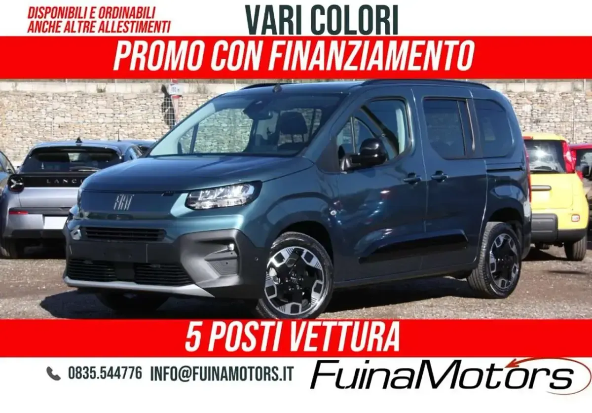 Nuova Fiat Doblò Trekking 131 CV (96 kW) 2026 Verde Monovolume
