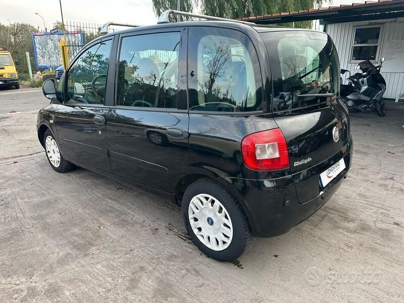Usata Fiat Multipla 120 CV (88 kW) 2009 Nero Monovolume