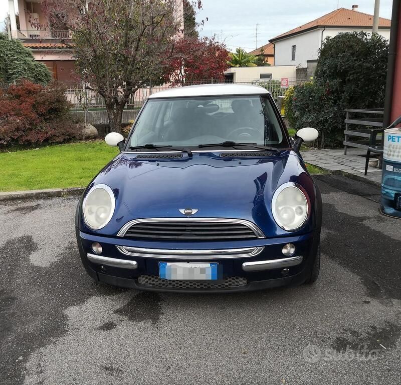 Blu Usata 2004 Mini ONE Due volumi | 3500 € (Molto cara) - Immagine 1/4