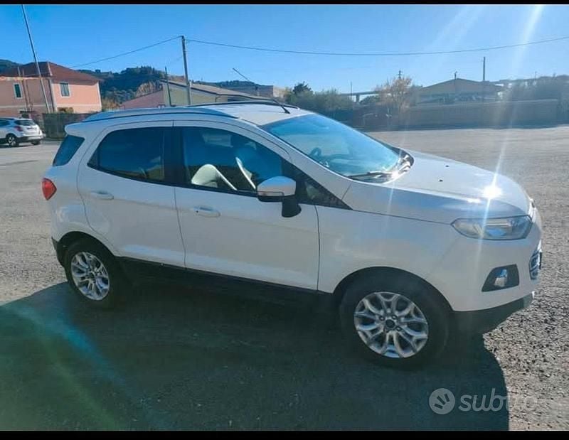 Usata Ford Ecosport 2016 Bianco SUV