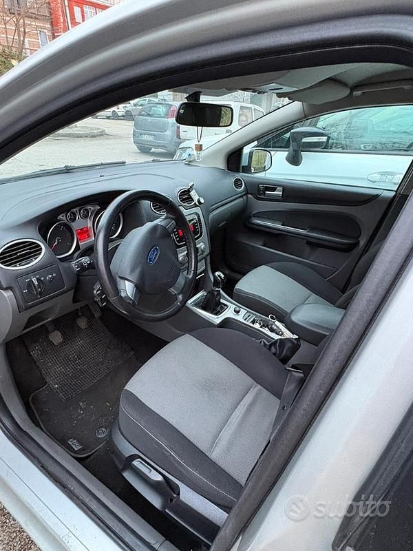 Usata Ford Focus 90 CV (66 kW) 2010 Station wagon