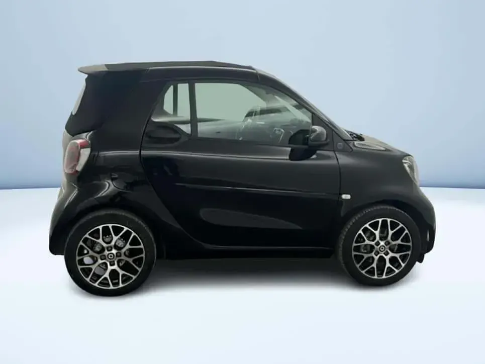 Usata Smart ForTwo Electric Drive Prime 41 kW (56 CV) 2023 Nero Cabrio