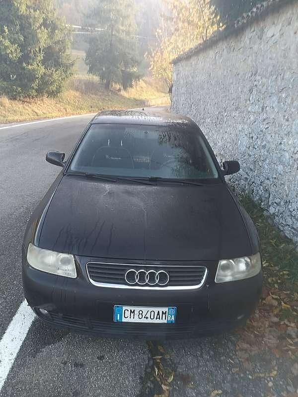 Usata Audi A3 Ambiente 131 CV (96 kW) 2003 Nero Utilitaria