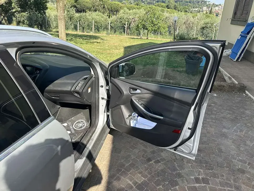 Usata Ford Focus Style 109 CV (80 kW) 2011 Station wagon